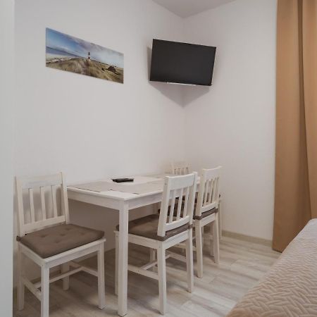 Apartament Dla 4 Osob Blisko Morza Niechorze Exterior photo